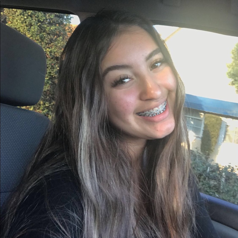 Meet your Posher, Paulina